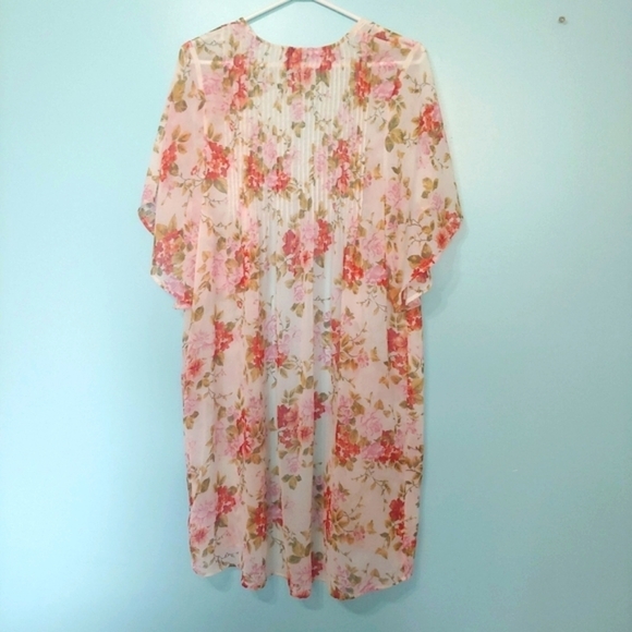 American Eagle Pintuck Kimono - Picture 8 of 10